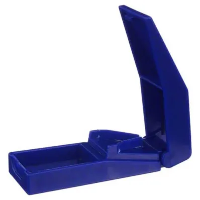 Plastični razdelilnik za tablete, 1 kos Plastični razdelilnik za tablete, 1 kos